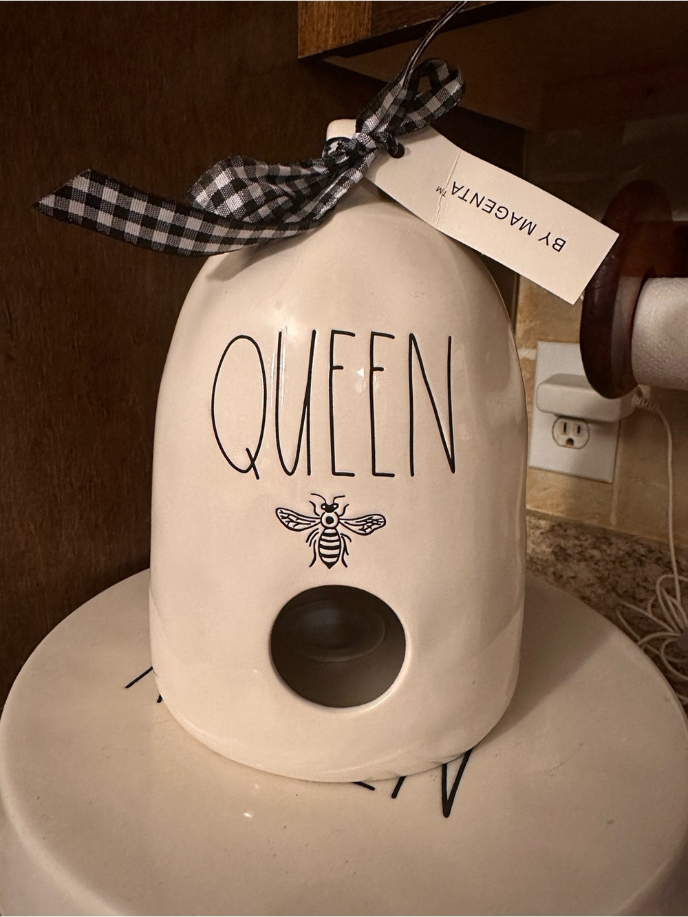 Rae Dunn "QUEEN" 🐝Ceramic birdhouse